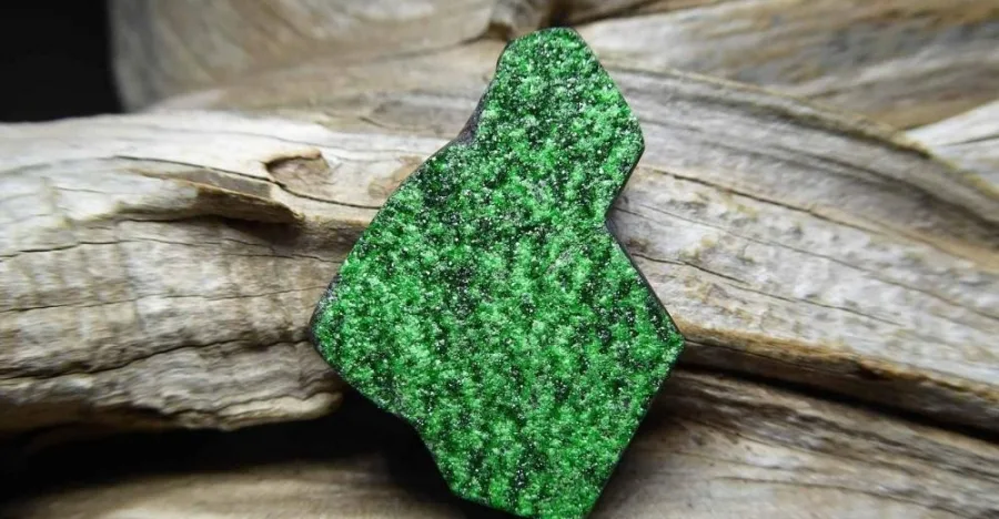 Uvarovite crystal