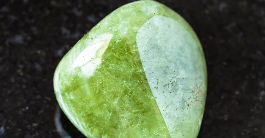 Grossularite crystal