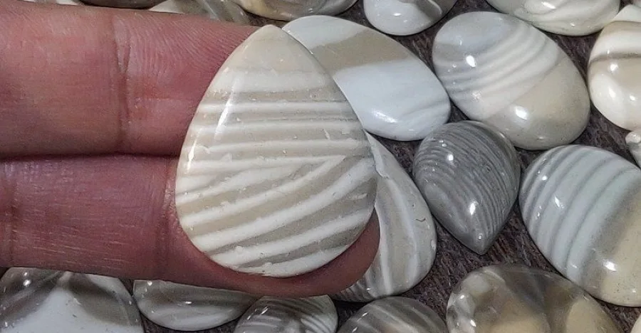 Flint crystal