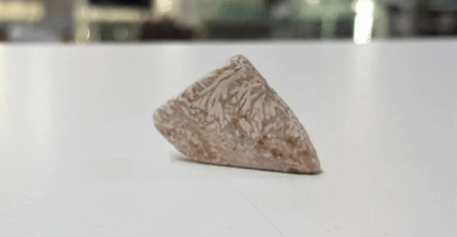 Pakulite crystal