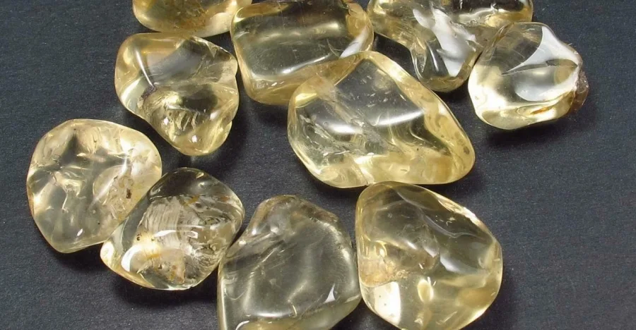 Bytownite crystal