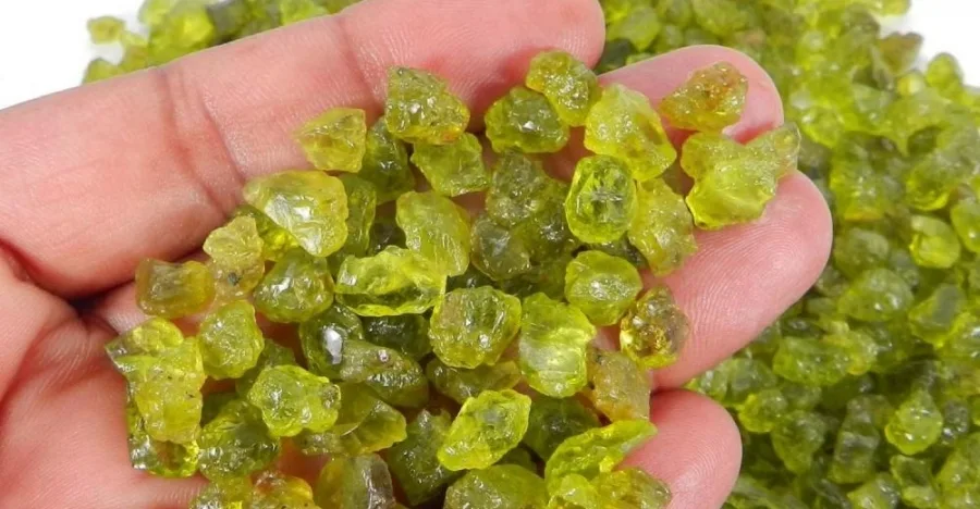 Peridot crystal