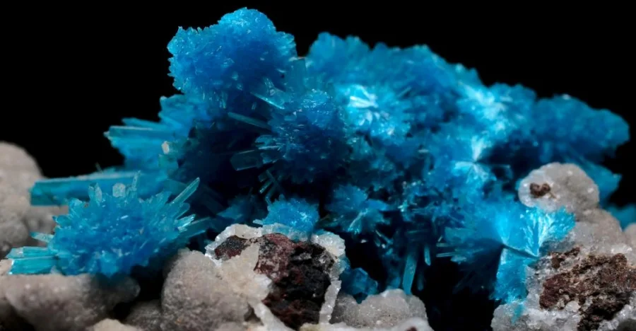 Pentagonite crystal