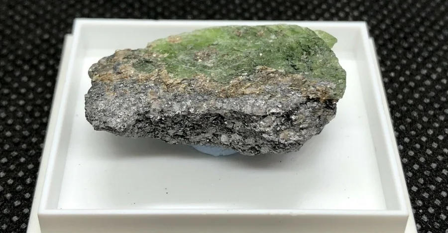 Tremolite crystal